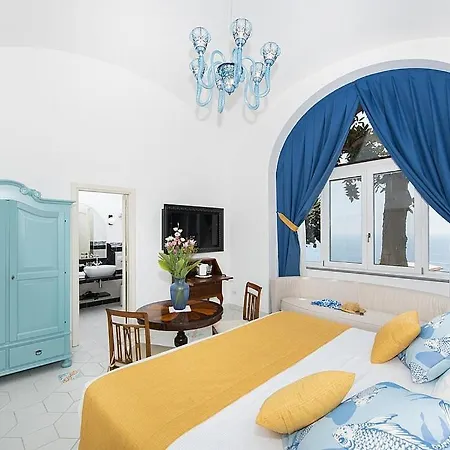 Sleeps 8 With Pool And Air Con Vila Positano