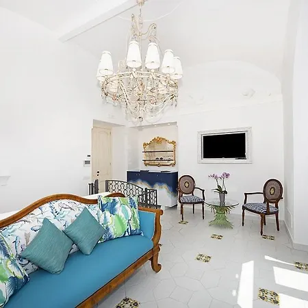 Vila Sleeps 8 With Pool And Air Con *